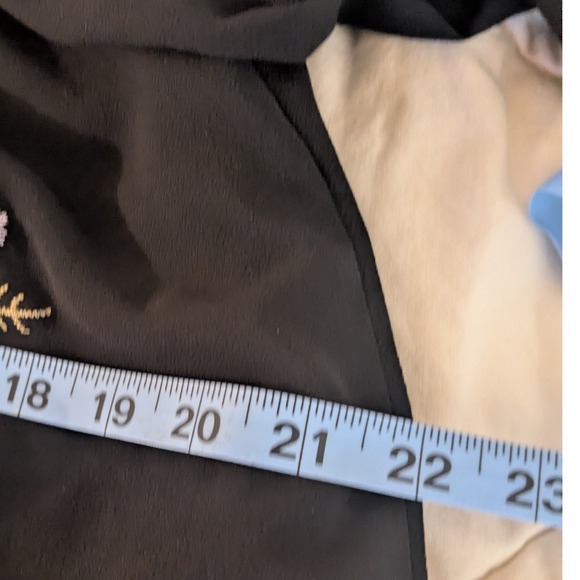 Boho Embroidered Off The Shoulder Blouse Black Floral Balloon Sleeve  Unbranded - Picture 5 of 5